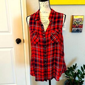 Plaid sleeveless top